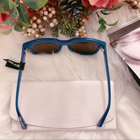 Elizabeth And James Allen Sunglasses - Picture 7 of 8